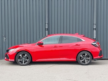 Used Honda Civic 2019 for sale - 76188272: Photo 4