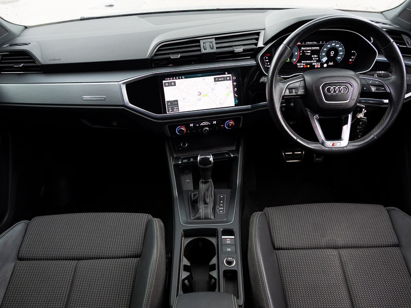 Used Audi Q3 2021 for sale - 77338637: Photo 2