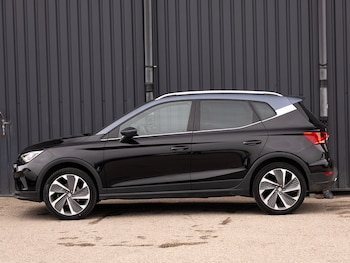 Used SEAT Arona 2024 for sale - 78099400: Photo