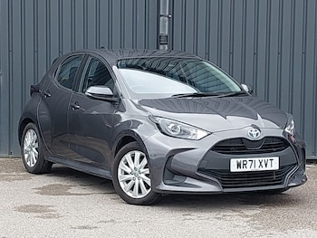 Used Toyota Yaris 2021 for sale - 78089174: Photo