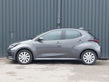 Used Toyota Yaris 2021 for sale - 78089174: Photo