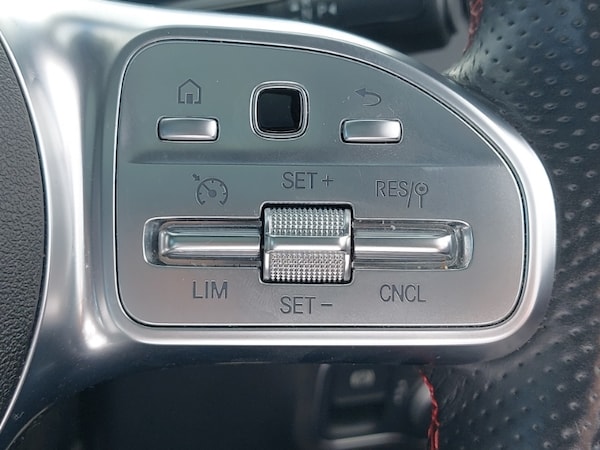 Used Mercedes-Benz EQB 2022 for sale - 76254621: Photo 17
