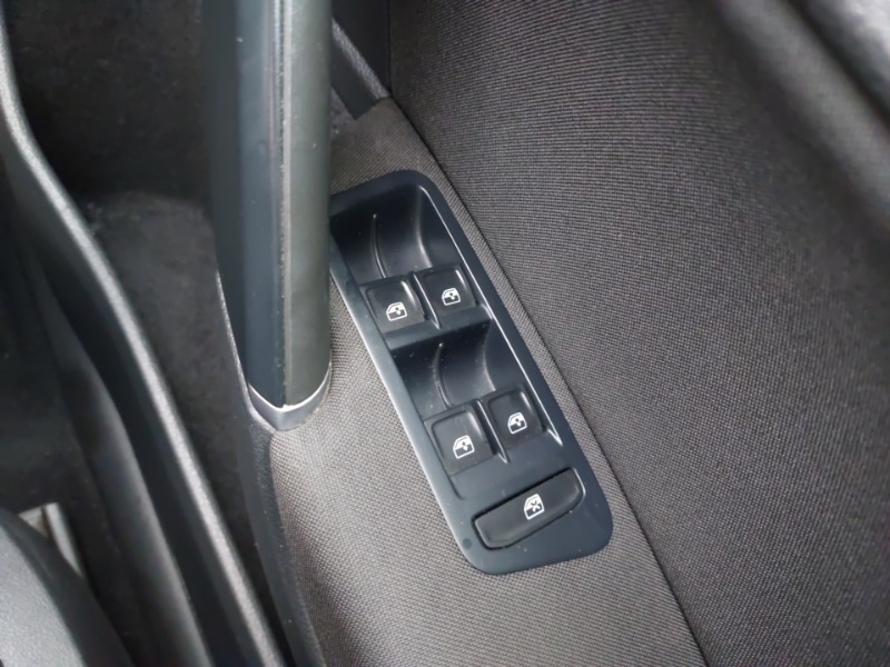 Used Volkswagen Golf 2019 for sale - 76947355: Photo 12