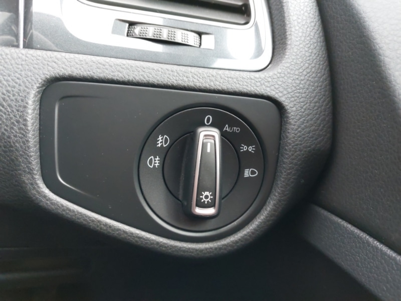 Used Volkswagen Golf 2019 for sale - 76947355: Photo 13