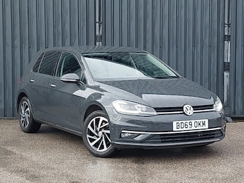Used Volkswagen Golf 2019 for sale - 76947355: Photo