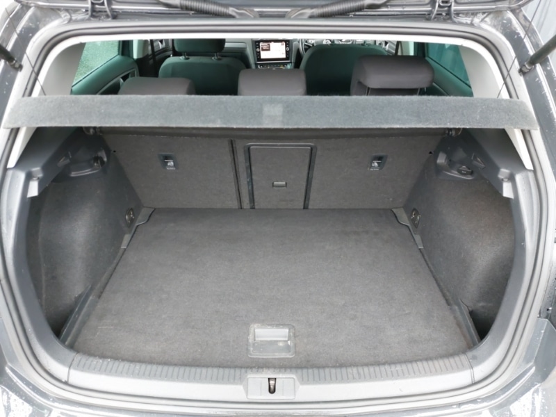 Used Volkswagen Golf 2019 for sale - 76947355: Photo 8