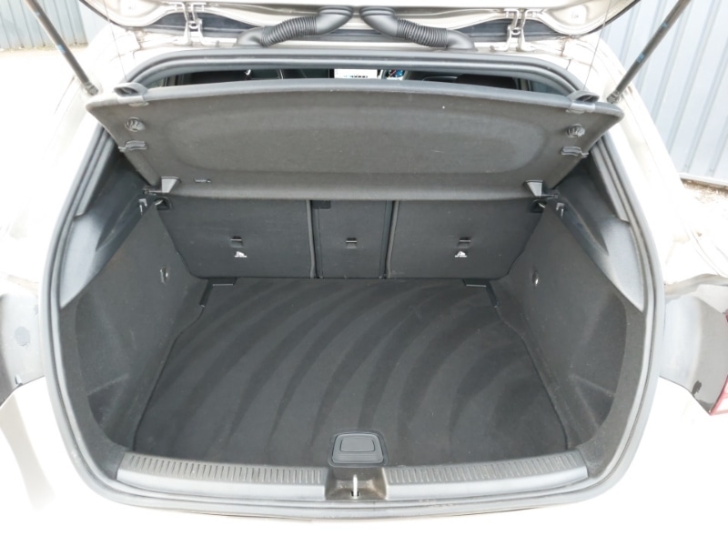 Used Mercedes-Benz A-Class 2020 for sale - 76846806: Photo 8