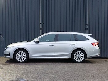 Used Skoda Octavia 2024 for sale - 77816188: Photo