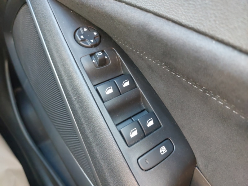 Used Vauxhall Crossland 2022 for sale - 77142101: Photo 12