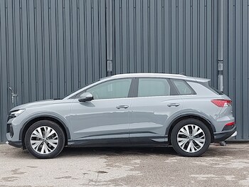Used Audi Q4 e-tron 2022 for sale - 76465102: Photo