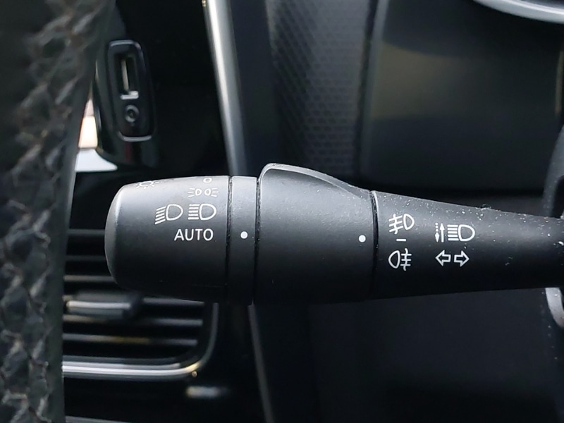 Used Renault Clio 2017 for sale - 76397407: Photo 17