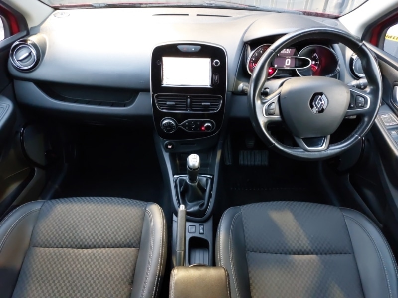 Used Renault Clio 2017 for sale - 76397407: Photo 2