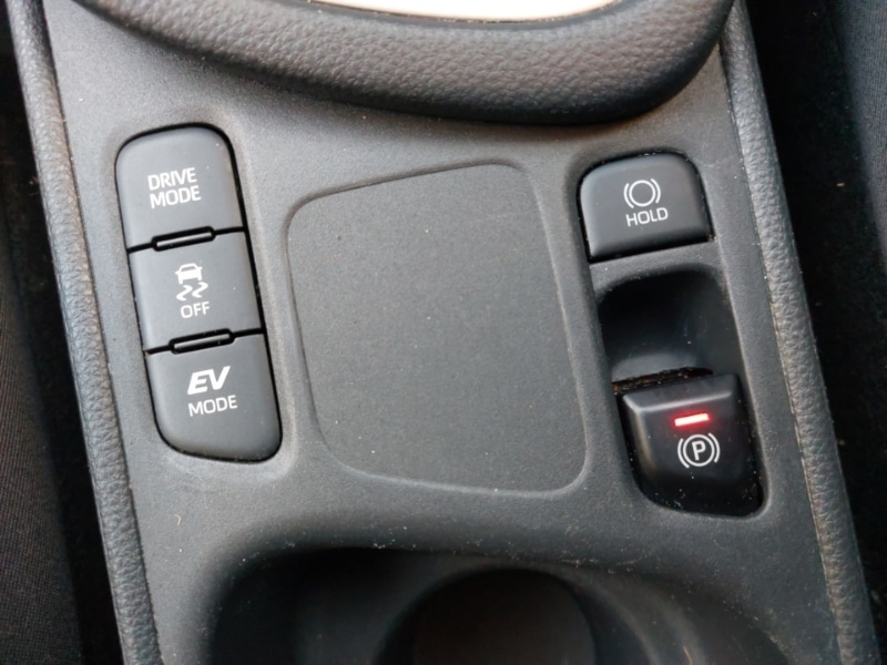 Used Toyota Yaris 2022 for sale - 76964015: Photo 18