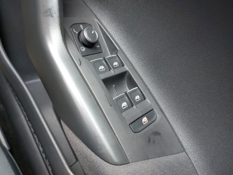 Used Volkswagen Polo 2024 for sale - 77028423: Photo 12