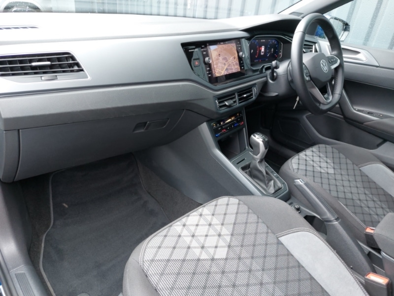 Used Volkswagen Polo 2024 for sale - 77028423: Photo 5