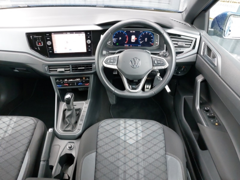 Used Volkswagen Polo 2024 for sale - 77028423: Photo 7