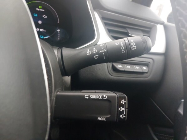 Used Renault Captur 2023 for sale - 75332613: Photo 16