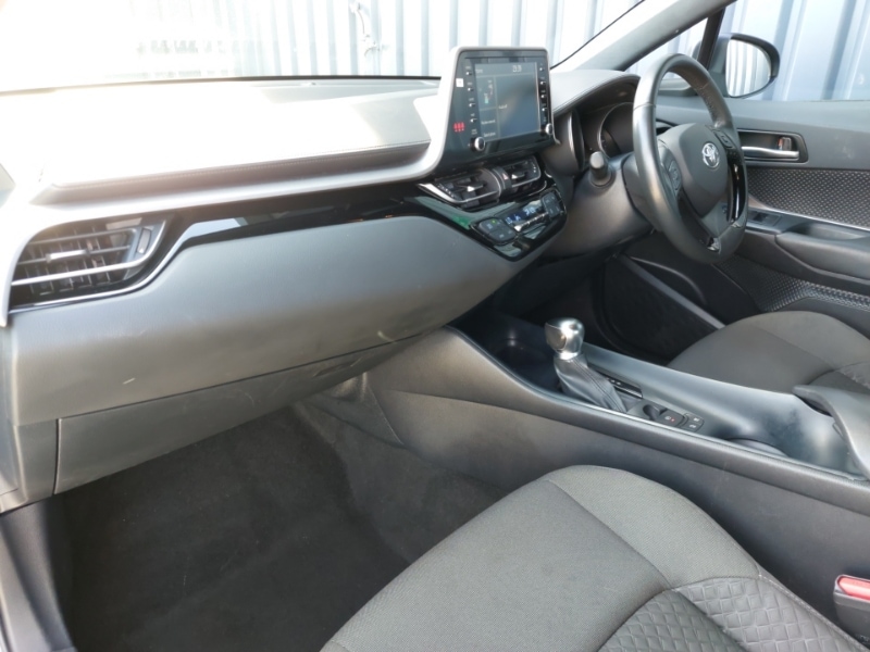 Used Toyota C-HR 2023 for sale - 78156031: Photo 5
