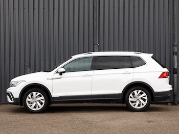Used Volkswagen Tiguan Allspace 2024 for sale - 77980908: Photo