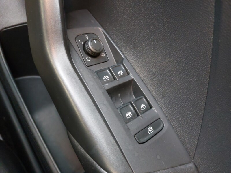 Used Volkswagen T-Cross 2023 for sale - 76465126: Photo 12