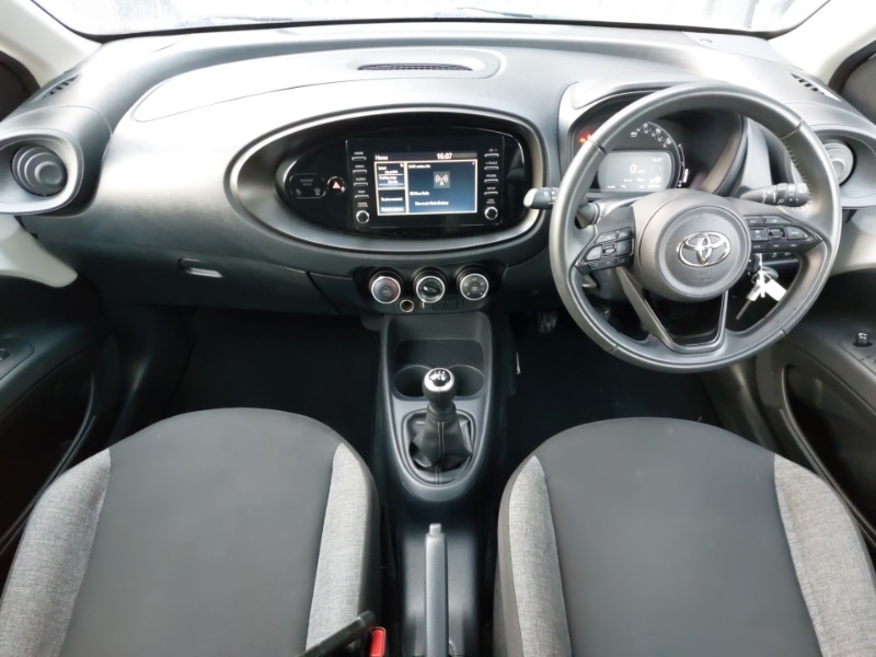 Used Toyota Aygo X 2022 for sale - 77623839: Photo 2