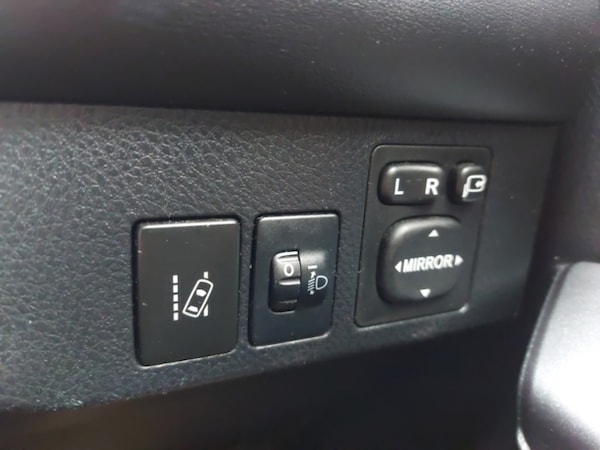 Used Toyota RAV4 2017 for sale - 76269011: Photo 13