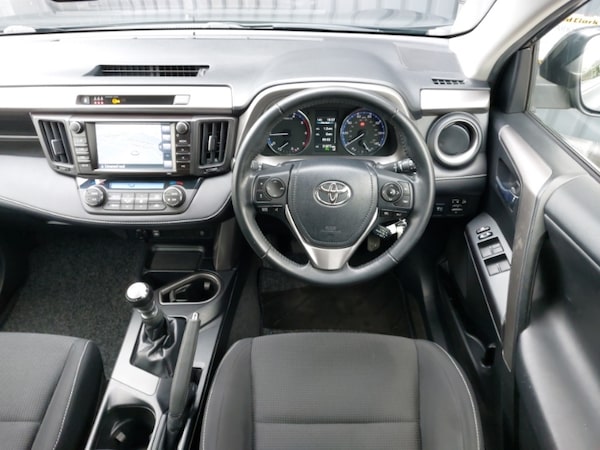 Used Toyota RAV4 2017 for sale - 76269011: Photo 7