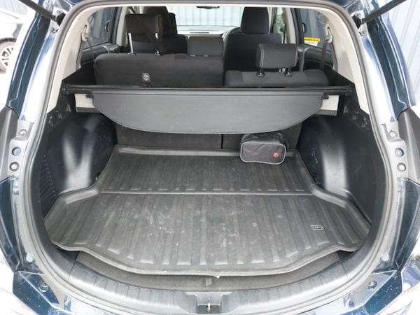 Used Toyota RAV4 2017 for sale - 76269011: Photo 8