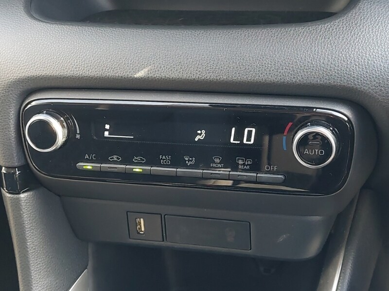 Used Toyota Yaris 2024 for sale - 77933250: Photo 15