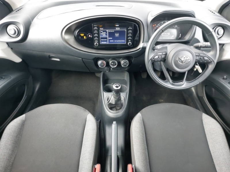 Used Toyota Aygo X 2023 for sale - 76145418: Photo 2