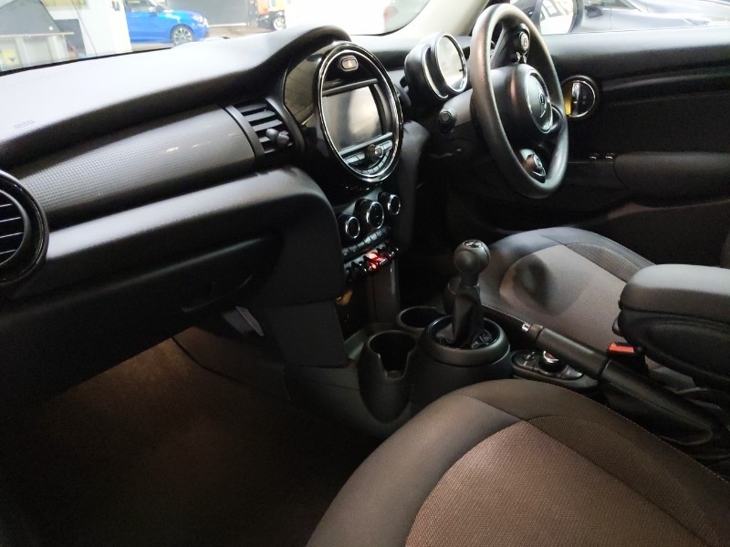 Used MINI Hatch 2019 for sale - 77627980: Photo 5