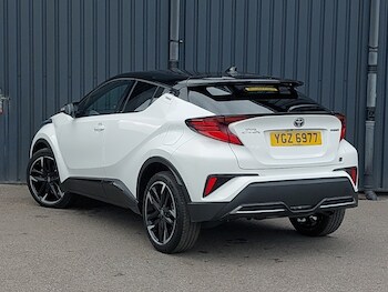Used Toyota C-HR 2023 for sale - 78440609: Photo