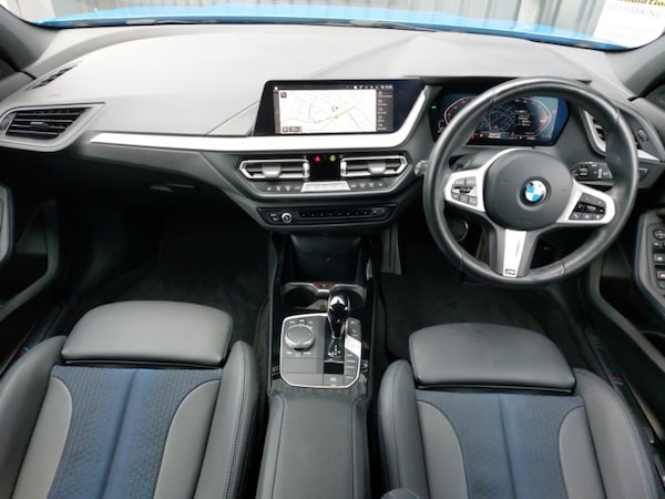 Used BMW 1 Series 2023 for sale - 76309102: Photo 2