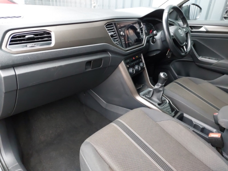 Used Volkswagen T-Roc 2018 for sale - 77141910: Photo 5