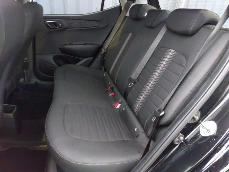 Used Hyundai i10 2023 for sale - 77767349: Photo 6