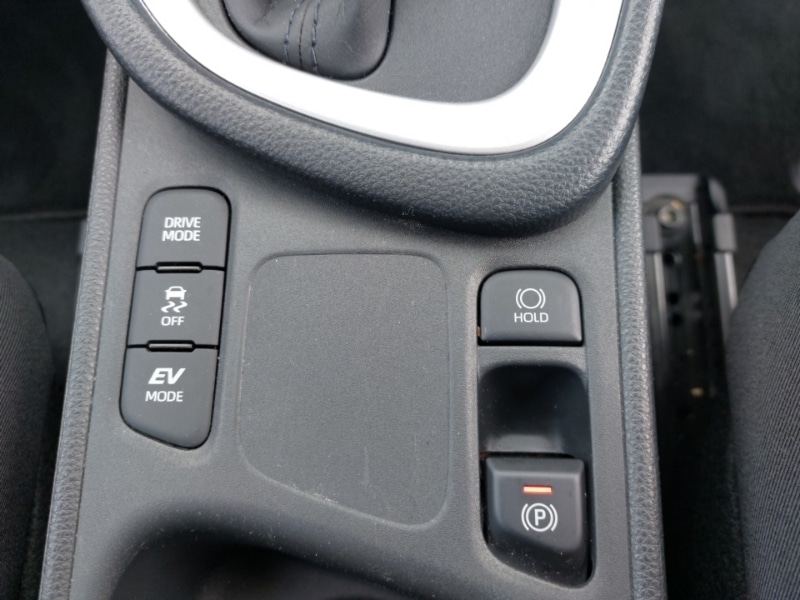 Used Toyota Yaris 2023 for sale - 77652067: Photo 19