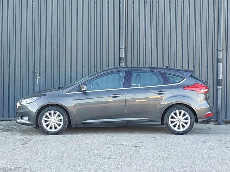 Used Ford Focus 2017 for sale - 77012462: Photo 4