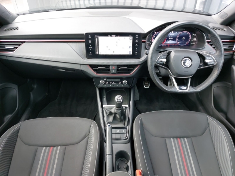 Used Skoda Kamiq 2024 for sale - 76465143: Photo 2