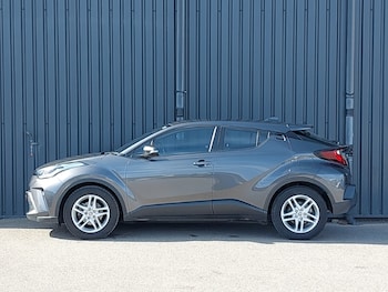 Used Toyota C-HR 2023 for sale - 78621995: Photo