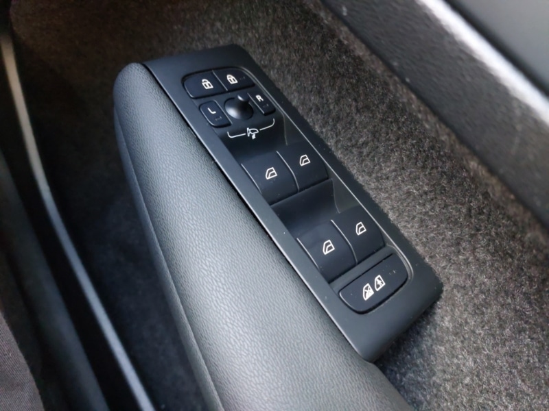 Used Volvo XC40 2024 for sale - 76325692: Photo 12