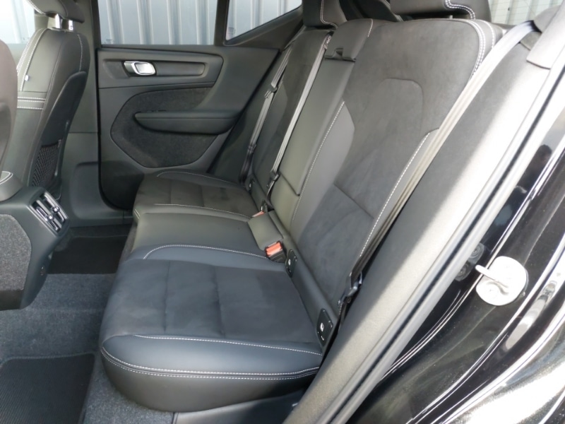 Used Volvo XC40 2024 for sale - 76325692: Photo 6