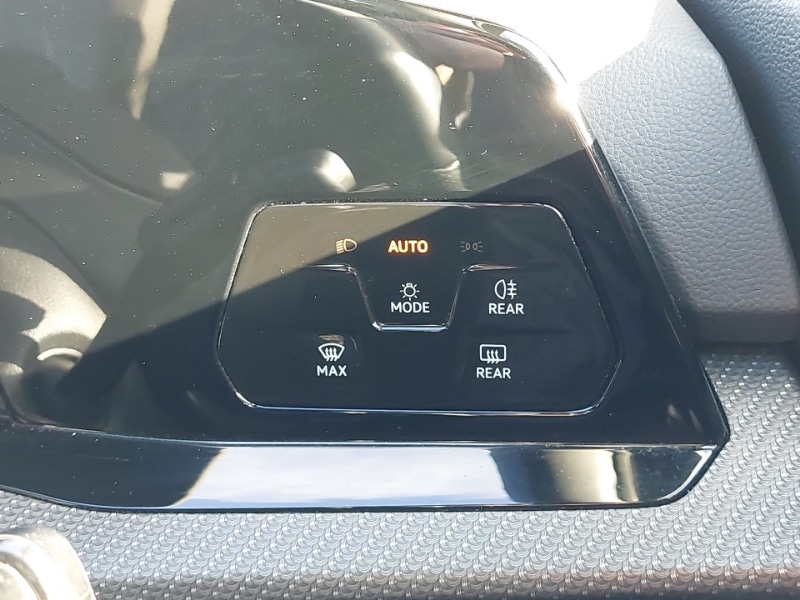 Used Volkswagen Golf 2024 for sale - 76543863: Photo 13