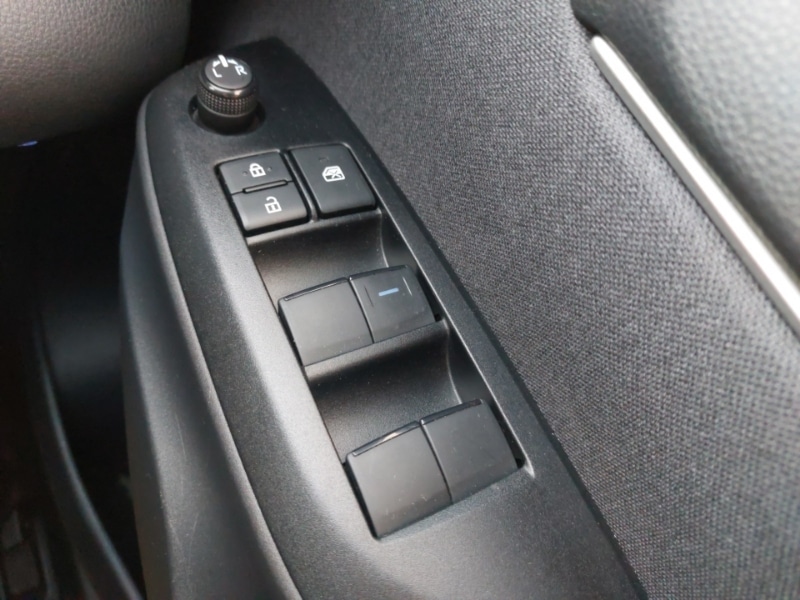 Used Toyota Yaris 2022 for sale - 76749197: Photo 12