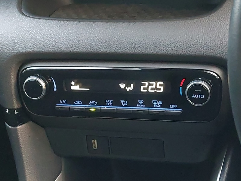 Used Toyota Yaris 2022 for sale - 76749197: Photo 17