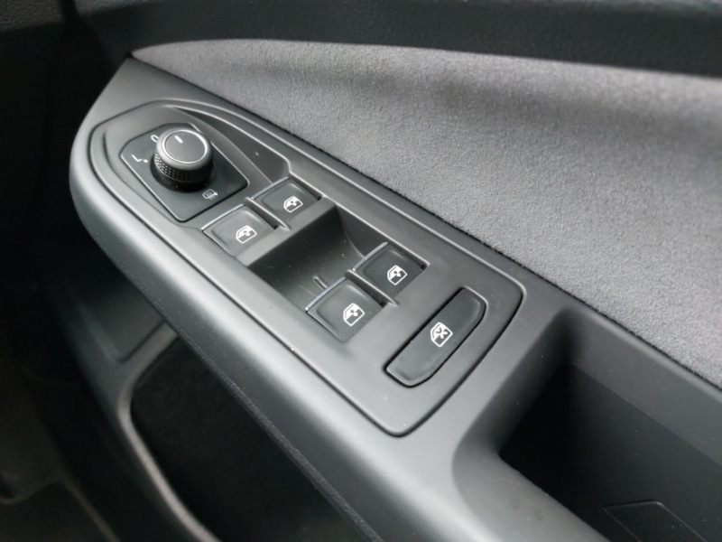 Used Volkswagen Golf 2023 for sale - 77689800: Photo 17