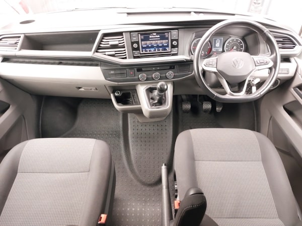 Used Volkswagen Transporter 2022 for sale - 76150699: Photo 2