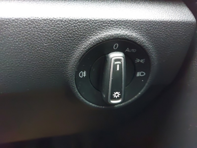 Used Volkswagen T-Roc 2018 for sale - 77357817: Photo 13