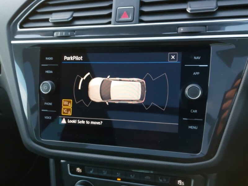 Used Volkswagen Tiguan 2018 for sale - 76699944: Photo 11