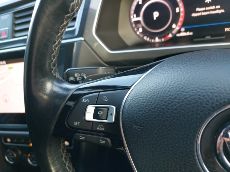 Used Volkswagen Tiguan 2018 for sale - 76699944: Photo 15