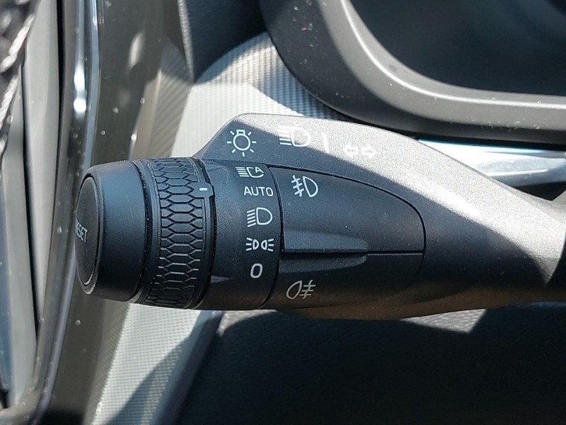 Used Volvo XC60 2023 for sale - 76757509: Photo 15